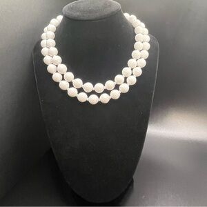 Monet vintage Double-Strand White Ribbed Bead NecklaceTextured Statement Collar